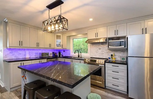 Lagoon City House | Sunshine Oasis 3BR | Ice Fishing, Waterfront, BBQ