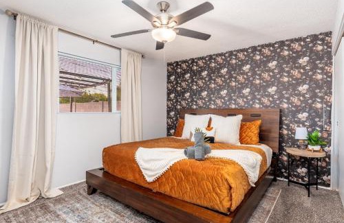New Papago Parkway House | Sunshine Oasis! Heated Pool, Mini Golf, Sleeps 12