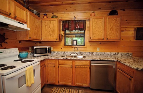 Broken Bow Cabin | Sunshine Place- Broken Bow/Hochatown- 1bd