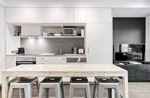St Kilda Apartment | Sunshine Place Heart of St Kilda with Parking