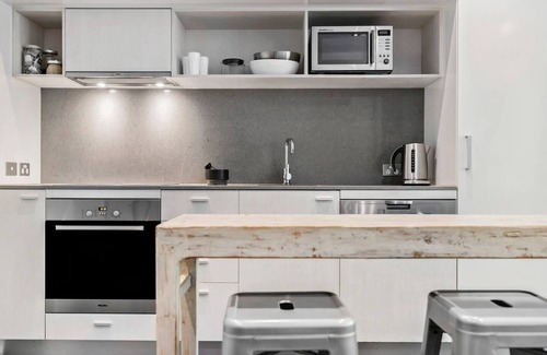 St Kilda Apartment | Sunshine Place Heart of St Kilda with Parking