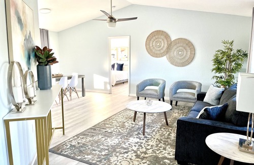 Englewood East House | Sunshine Stay Bungalow- Family Friendly Pool Home - Close to local Beaches