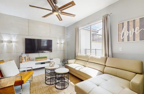 Kissimmee House | Sunshine & Storybook Stays