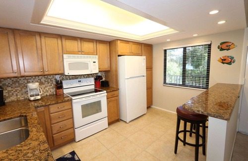 Sanibel Condo | Sunshine.Sunsets.Shelling.Steps from the beach.Loggerhead Cay 413