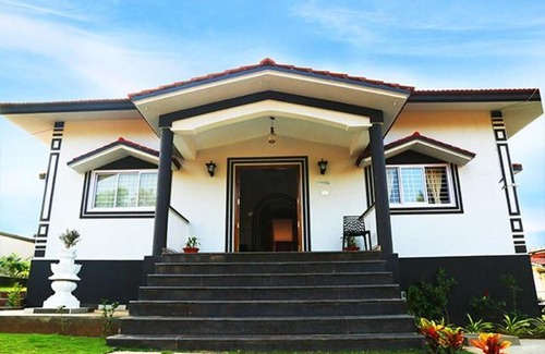 Vagator Hotel | Sunshine Vagator Retreat Resort