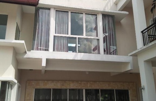 Country Heights Villa | Sunshine Villa