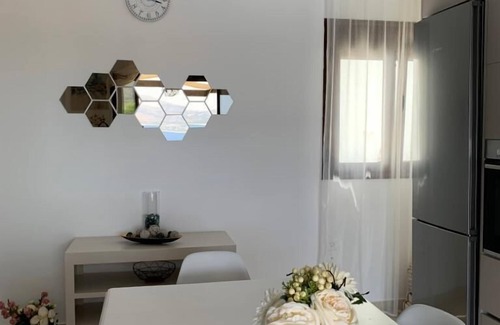 Vlicha Villa | "Sunshine" with swimming pool, very close to the beach!
