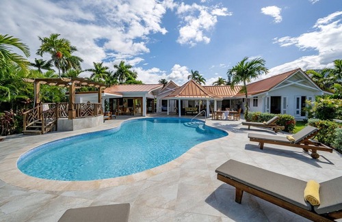 Runaway Bay Villa | Sunspot Villa, 6 bdr beachfront villa in Runaway Bay, Jamaica