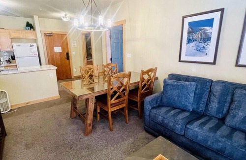 Mammoth Lakes Condo | Sunstone #131 | Year-Round Activities w/Shared Pool, Hot Tub & BBQ