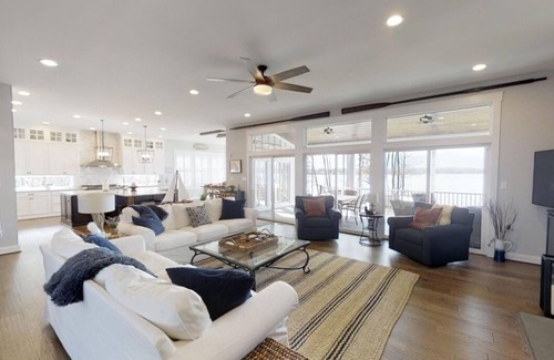 Bumpass House | SUNSWEPT VISTA - Fabulous 7-bedroom house at LAKE ANNA Virginia