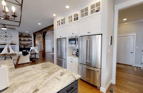 Bumpass House | SUNSWEPT VISTA - Fabulous 7-bedroom house at LAKE ANNA Virginia
