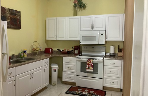 Estate Bakkero Apartment | Suntastic Island Getaway. Free WIFI! Breathtaking View! Romantic Sunset
