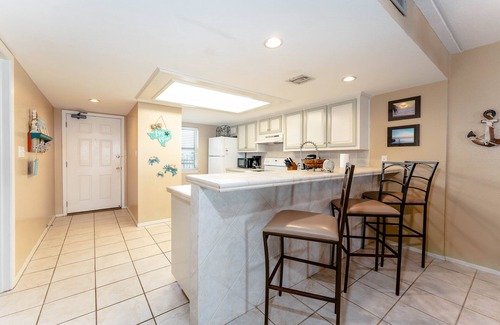 South Padre Island Condo | Suntide II 408-Family Condo;Pool;Tennis court