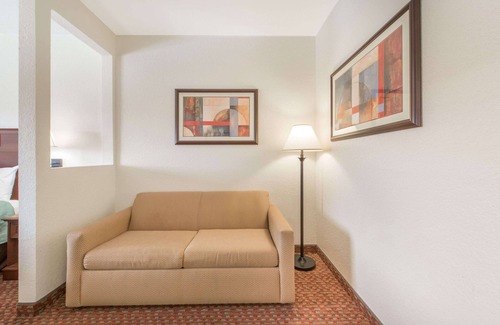 Abilene Hotel | Super 8 by Wyndham Abilene South