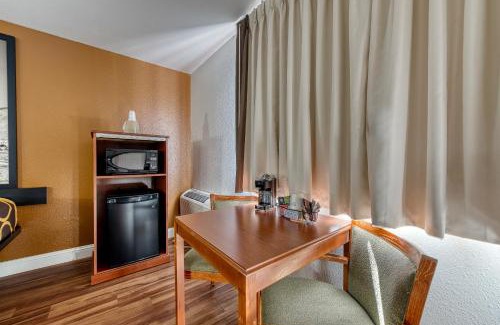 Alamosa Hotel | Super 8 by Wyndham Alamosa