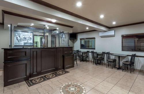 Amarillo Hotel | Super 8 by Wyndham Amarillo Central TX