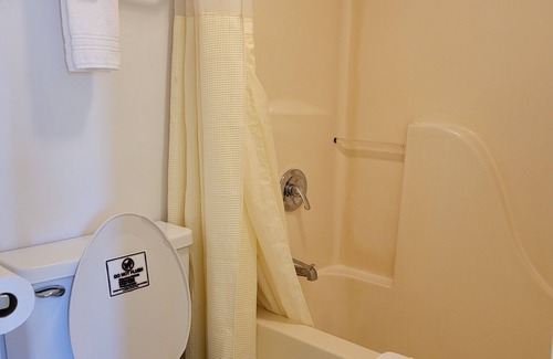 Caddo Valley Hotel | Super 8 by Wyndham Arkadelphia Caddo Valley Area