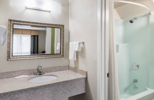 Bangor Hotel | Super 8 by Wyndham Bangor