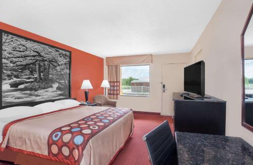 Mohawk Hotel | Super 8 by Wyndham Bulls Gap Greeneville Area