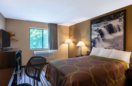 Leadsville Hotel | Super 8 by Wyndham Elkins