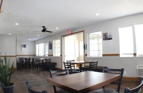 New Century Hotel | Super 8 by Wyndham Gardner