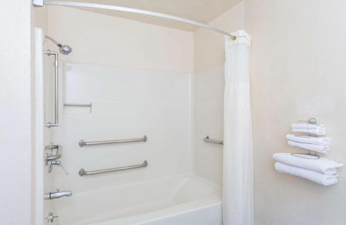 Goodyear Hotel | Super 8 by Wyndham Goodyear/Phoenix Area