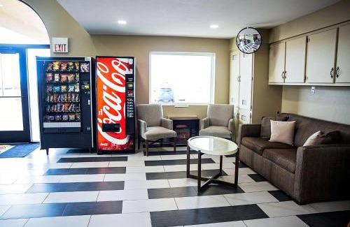 Holbrook Hotel | Super 8 by Wyndham Holbrook