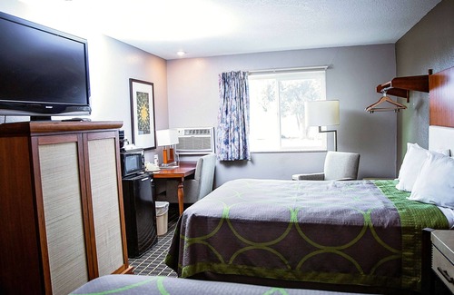 Holbrook Hotel | Super 8 by Wyndham Holbrook