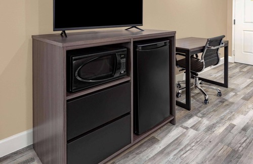 Barker Hotel | Super 8 by Wyndham Houston NW Beltway 8/West Rd