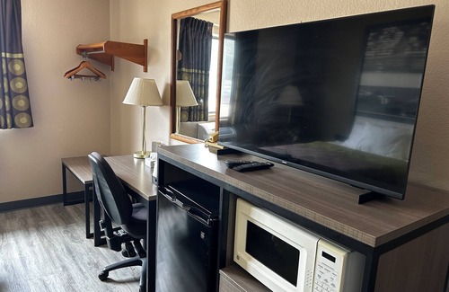 Knoxville Hotel | Super 8 by Wyndham Knoxville