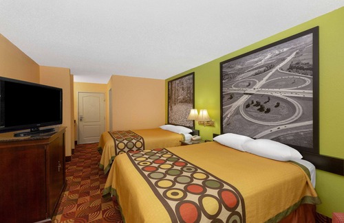 Eldon Hotel | Super 8 by Wyndham Lake of the Ozarks