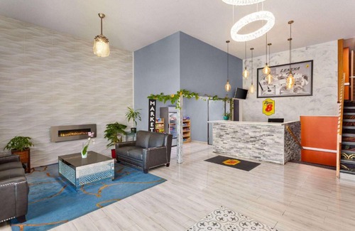 Lenexa Hotel | Super 8 by Wyndham Lenexa Overland Park Area/Mall Area