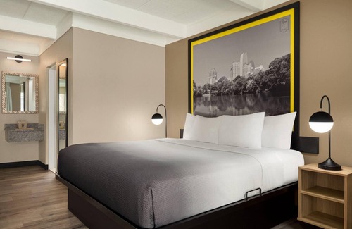 Macon Hotel | Super 8 by Wyndham Macon GA