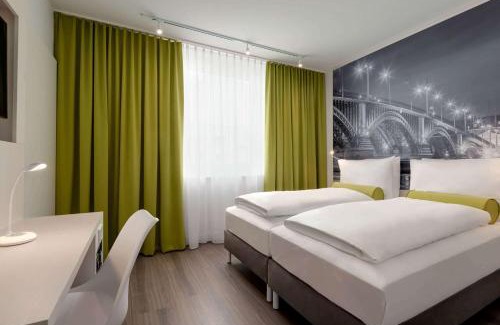 Neustadt Hotel | Super 8 by Wyndham Mainz Zollhafen