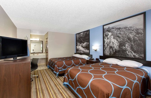 Malvern Hotel | Super 8 by Wyndham Malvern