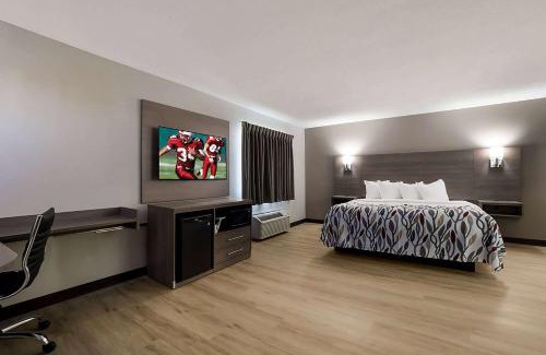 Marston Hotel | Super 8 by Wyndham Marston