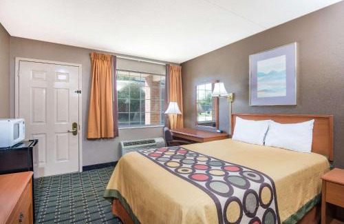 Marysville Hotel | Super 8 by Wyndham Marysville