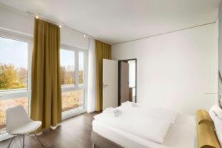 Schwabing-Freimann Hotel | Super 8 by Wyndham Munich City North