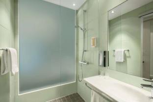 Schwabing-Freimann Hotel | Super 8 by Wyndham Munich City North