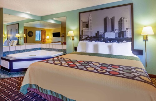 Newcomerstown Hotel | Super 8 by Wyndham Newcomerstown
