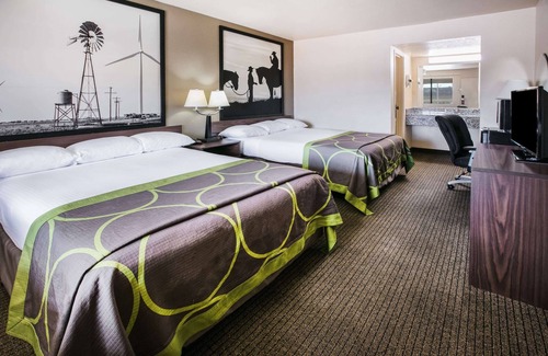 Central Oklahoma City Hotel | Super 8 by Wyndham Oklahoma Airport Fairgrounds West