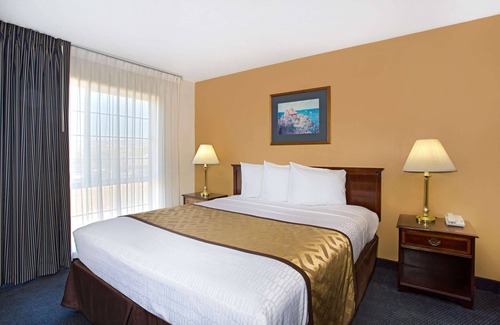 Oroville Hotel | Super 8 by Wyndham Oroville