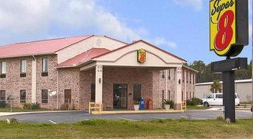 Kreole Hotel | Super 8 by Wyndham Pascagoula