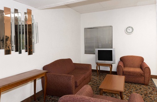Harbor Village Hotel | Super 8 by Wyndham Pompano Beach