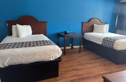 Portsmouth Hotel | Super 8 by Wyndham Portsmouth - Norfolk
