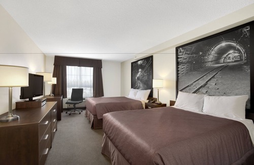 Red Lake Hotel | Super 8 by Wyndham Red Lake ON