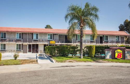 Redlands Hotel | Super 8 by Wyndham Redlands/San Bernardino