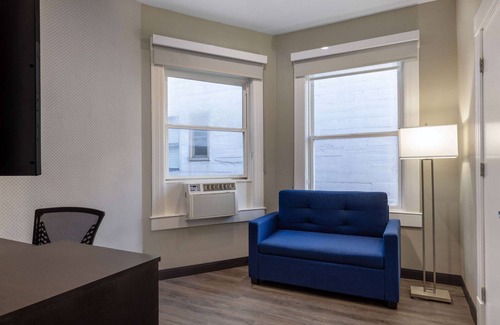 Theater District Hotel | Super 8 by Wyndham San Francisco/Union Square Area