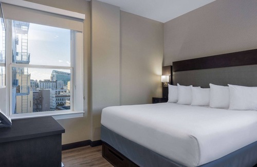 Theater District Hotel | Super 8 by Wyndham San Francisco/Union Square Area