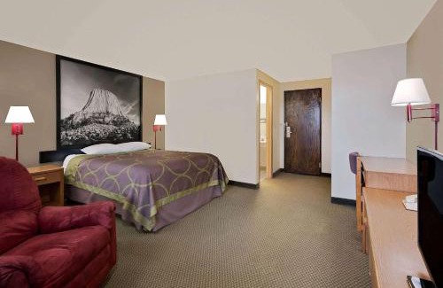 Spearfish Hotel | Super 8 by Wyndham Spearfish
